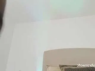 maddy-hot on CamSoda 