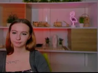 Freechat mila-glow on CamSoda