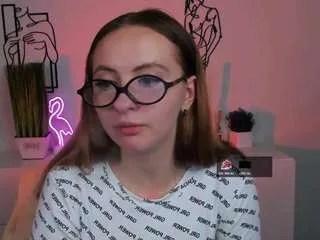 Freechat mila-glow on CamSoda