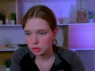 Freechat mila-glow on CamSoda