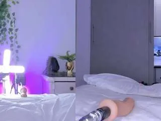 Freechat nickysaenz on CamSoda