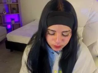 niicole-fox2 on CamSoda 