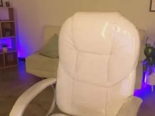 niicole-fox2 on CamSoda 