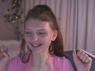 queeniegrindell — cam licking [92 tokens remaining]