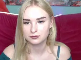 Freechat sofysoft on CamSoda