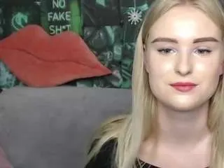 Freechat sofysoft on CamSoda