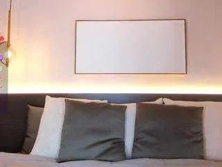 solavelar — I'm hot and ready to play // Control me for 93 tips // surprise me from the menu @81 Goal Ride your cock [40 tokens remaining]