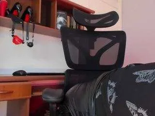 susan-milf on CamSoda 