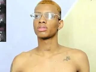 tiffany-valentine15 on CamSoda 