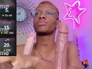 tiffany-valentine15 on CamSoda 