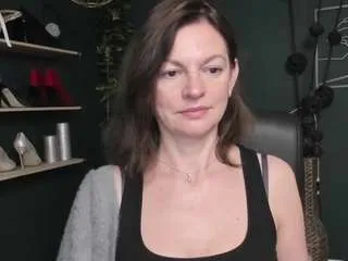 viviankiss on CamSoda 