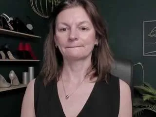 viviankiss on CamSoda 