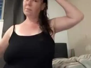 xxxtessxxx on CamSoda 