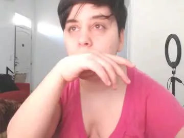 Freechat almondonwheels on Chaturbate