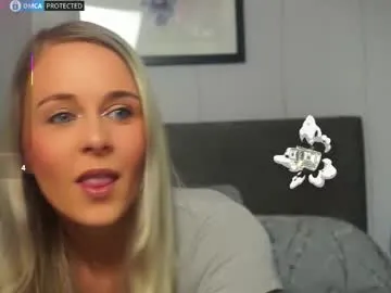 Freechat april_flix on Chaturbate