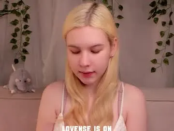 bezuya — GOAALSlap ass x10 |PVT OPEN |  Hey! Hey! Im Eliz let's have fun  [21 tokens remaining] #stockings #piercing #bigboobs #saliva #teen