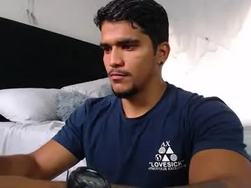 Private camilo_contre21 on Chaturbate