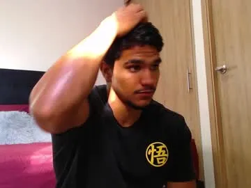 Private camilo_contre21 on Chaturbate