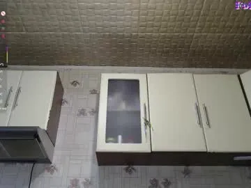 Freechat carolinadiamond on Chaturbate