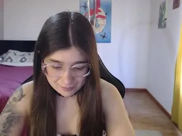 dearlilith6666 — GOAL: Show naked-flexibiliy [150 tokens remaining] Welcome to my room! #flexible #fit #latina #tattoos #smalltits