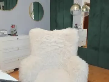 Freechat elisabaxter on Chaturbate