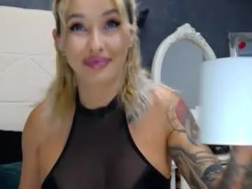 issasmyth on Chaturbate 