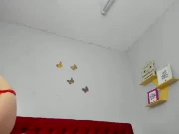 kathina_giraldo — show pussy #pantyhose #bigpussylips #mature #milf #lovense [40 tokens remaining]