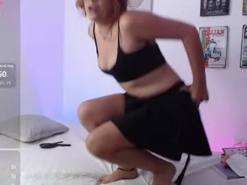 laramucci on Chaturbate