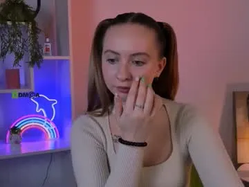 Freechat mila_glow on Chaturbate