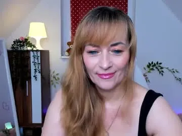 naughtymilane on Chaturbate
