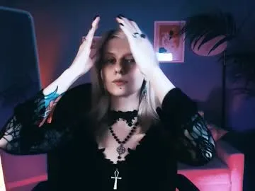 noah_elmer — Let's sin together, and stay bewitched! This place of dark art & kinky stuff! DOMI IS ON // next GOAL -- devil's dance [631 tokens left] #goth #tattoo #mistress #femdom #blonde