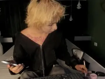 oliiverr22 on Chaturbate 