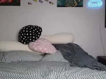 prettiestprincess — TWERK DOGGIE AND RUB KITTY  #blonde #petite #18 [747 tokens remaining]