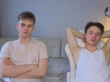 pupsenish on Chaturbate 