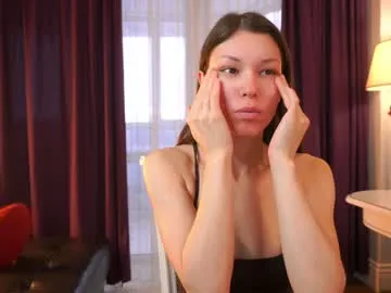 sexycutegirs — GOAL: Air Kiss [13 tokens remaining]    I'm am erry #squirt #skinny #18 #heels #new