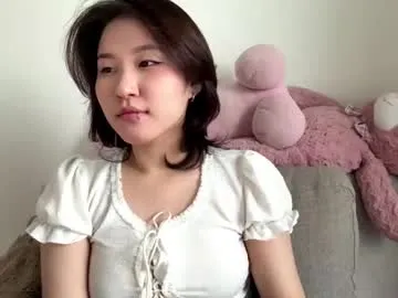 tawannaaddair — GOAL: Spin around and strike cute poseHi I'm #new at CB ! Welcome! #shy #pantyhose #asian #skinny [15 tokens remaining]