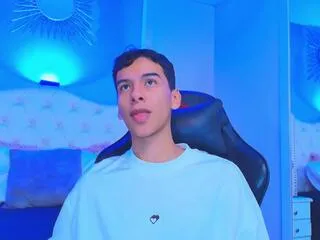 Offline aidden_royce on Flirt4Free