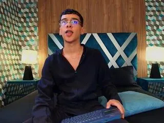 Offline aidden_royce on Flirt4Free