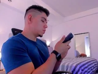 Freechat chirs_morgan on Flirt4Free