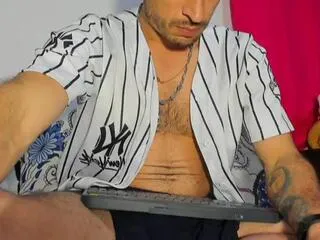 Freechat damiann_fox on Flirt4Free