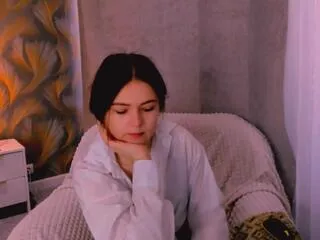 gloria_blooms on Flirt4Free