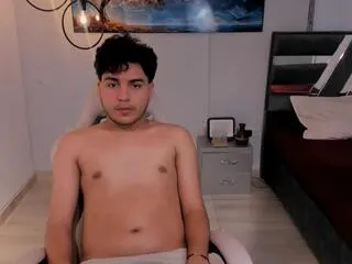 lord_mackhenzy — Freechat on Flirt4Free