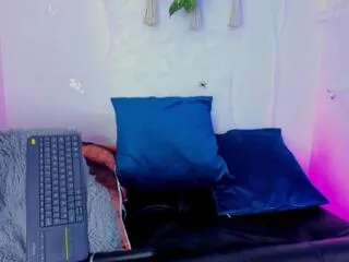 Freechat lukas_greene on Flirt4Free