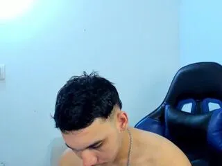 stivens_aron — Freechat on Flirt4Free