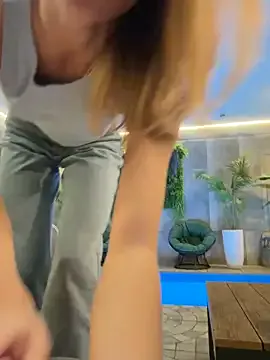 -AngelAri- — insta: purrrider