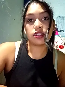 aleexacandy — Haz que se ponga juguetona