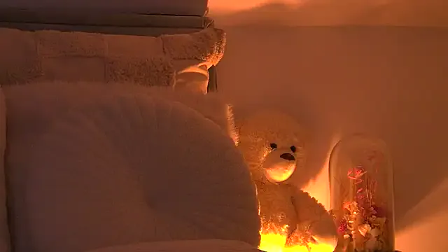 AngeliqueSkye — Undress me!