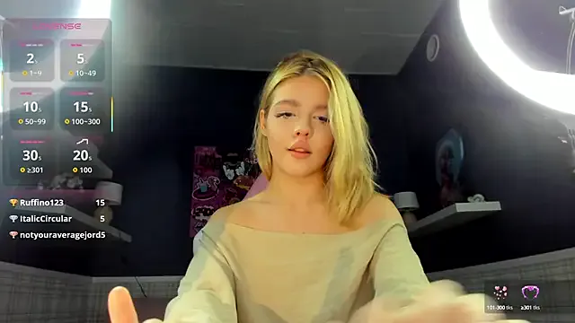 Anna_Robinson on StripChat 