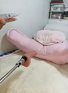 Freechat babyariane on StripChat