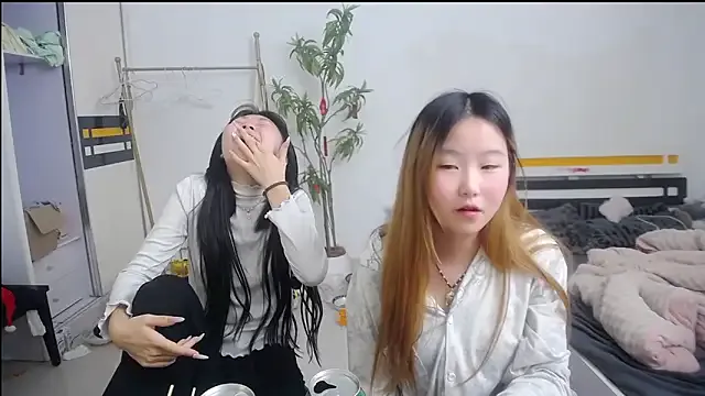 Babygirls523 on StripChat 